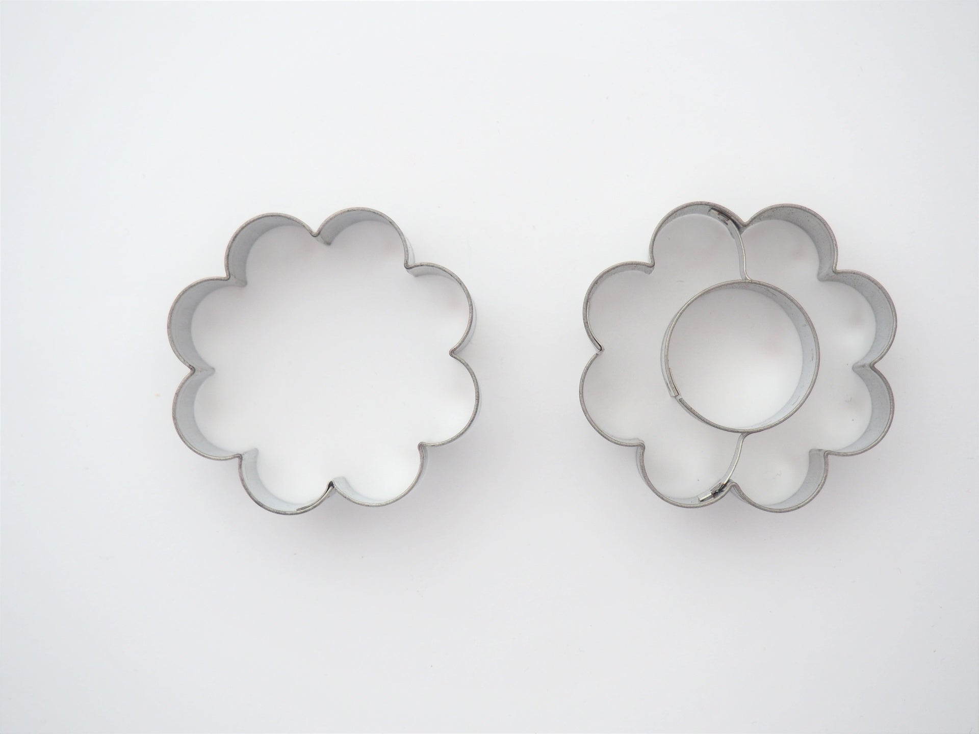 AUSSTECHER BLUME MIT RUND