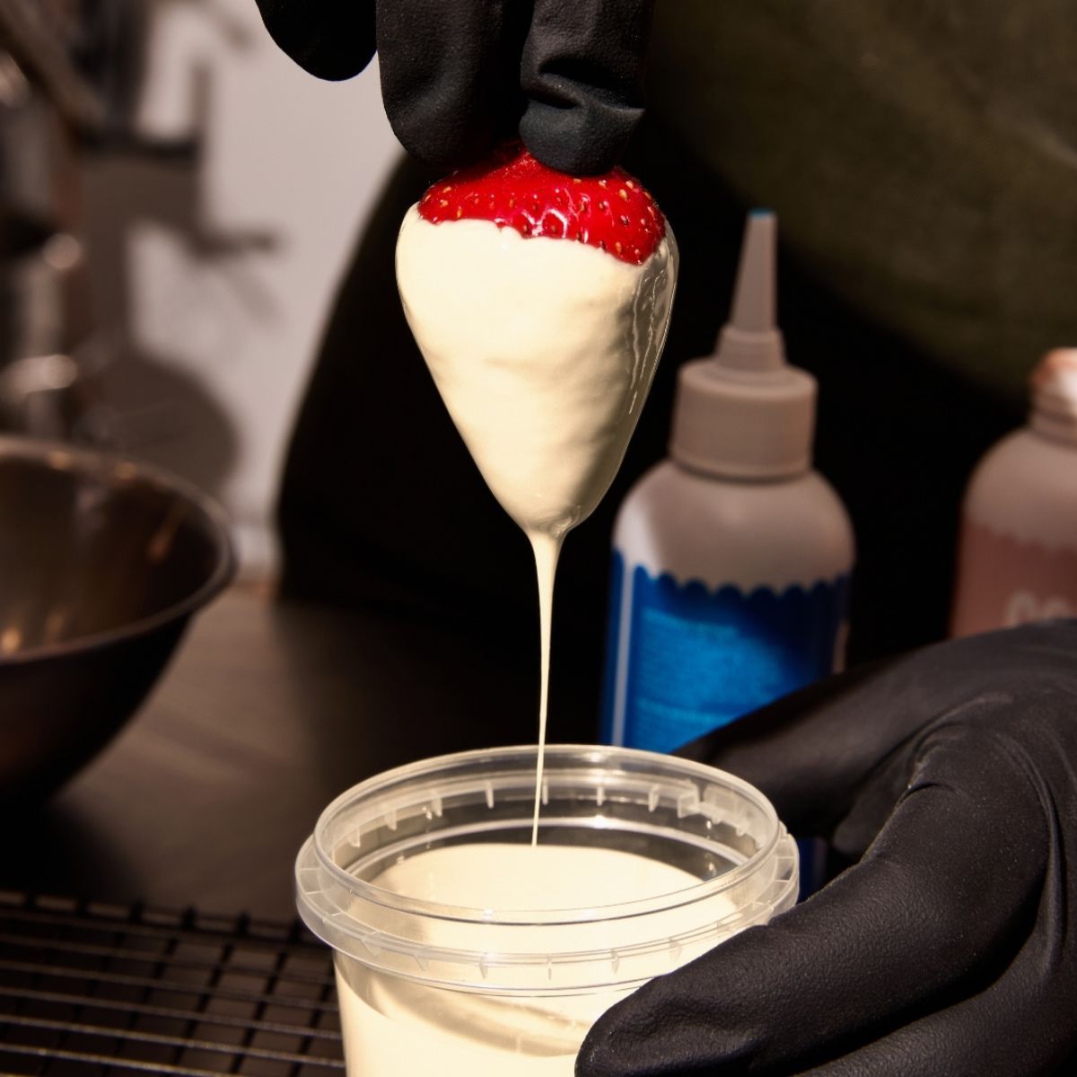 COLOUR MILL CHOCO DRIP NATURAL WHITE