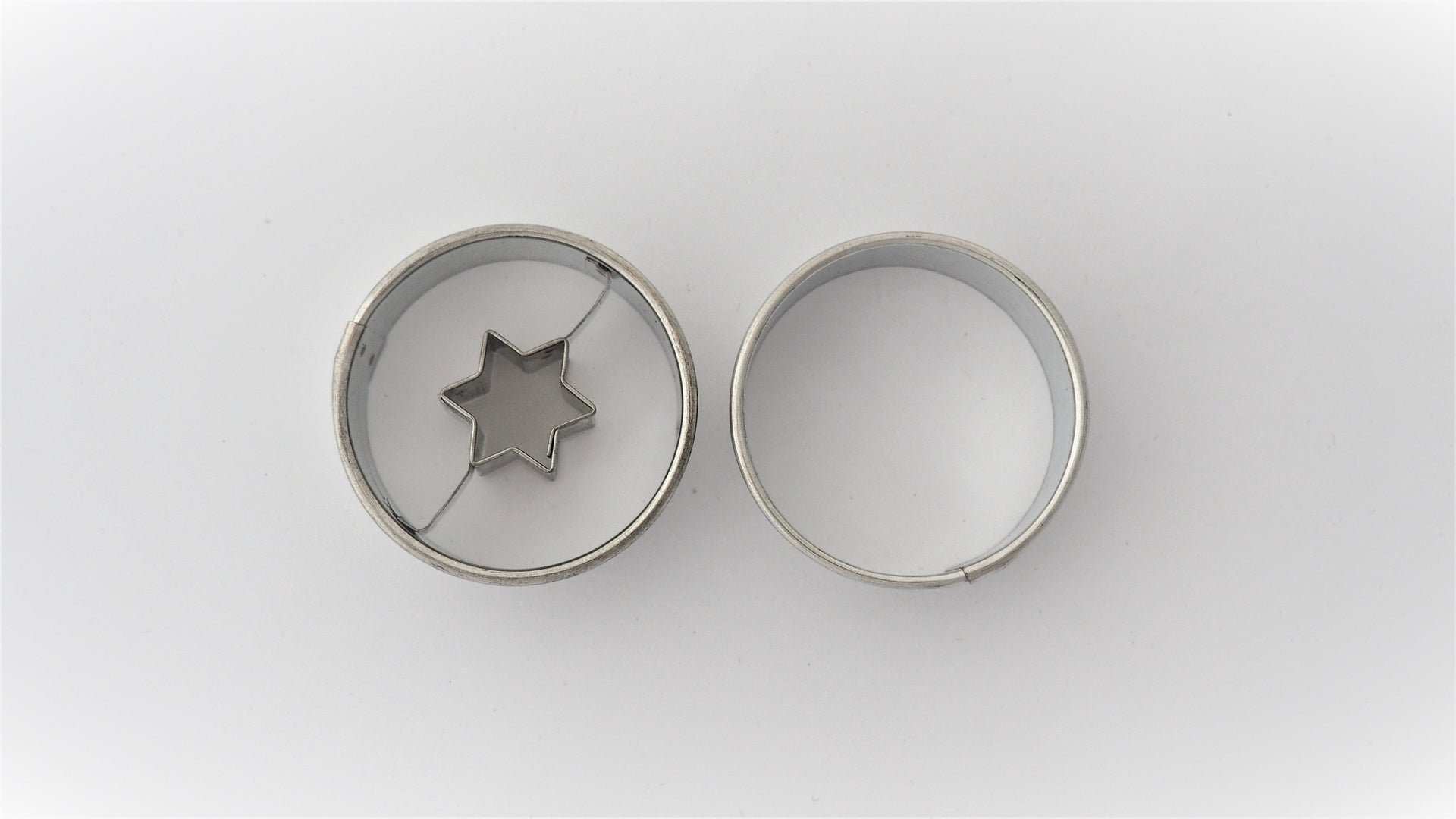 AUSSTECHER RUND MT STERN